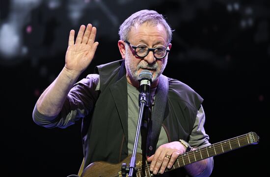 Выставка "Россия". Концерт Евгения Маргулиса и Тимура Ведерникова "Любимые песни поем вместе!"