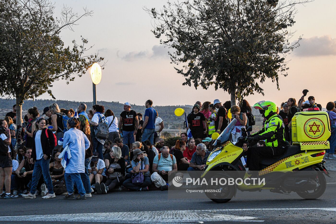 Марш родственников заложников ХАМАС с требованием освободить пленных