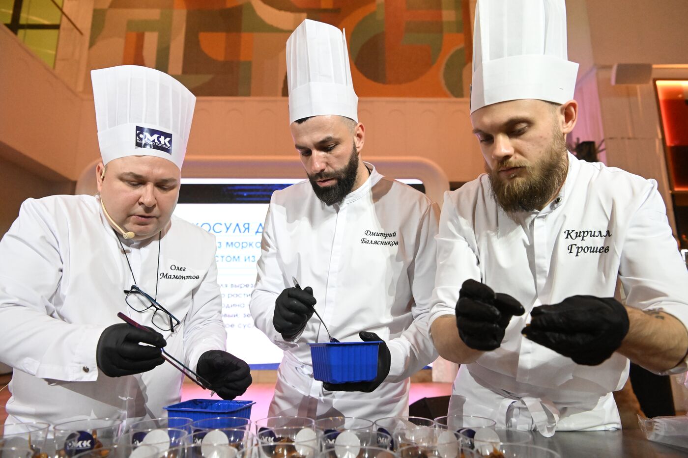 Выставка "Россия". Гастропредставление "Проложившие путь в Сибирь"