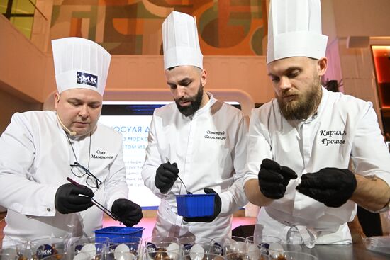 Выставка "Россия". Гастропредставление "Проложившие путь в Сибирь"