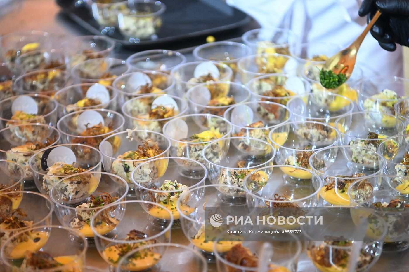 Выставка "Россия". Гастропредставление "Проложившие путь в Сибирь"