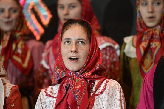 Выставка "Россия". Гастропредставление "Проложившие путь в Сибирь"