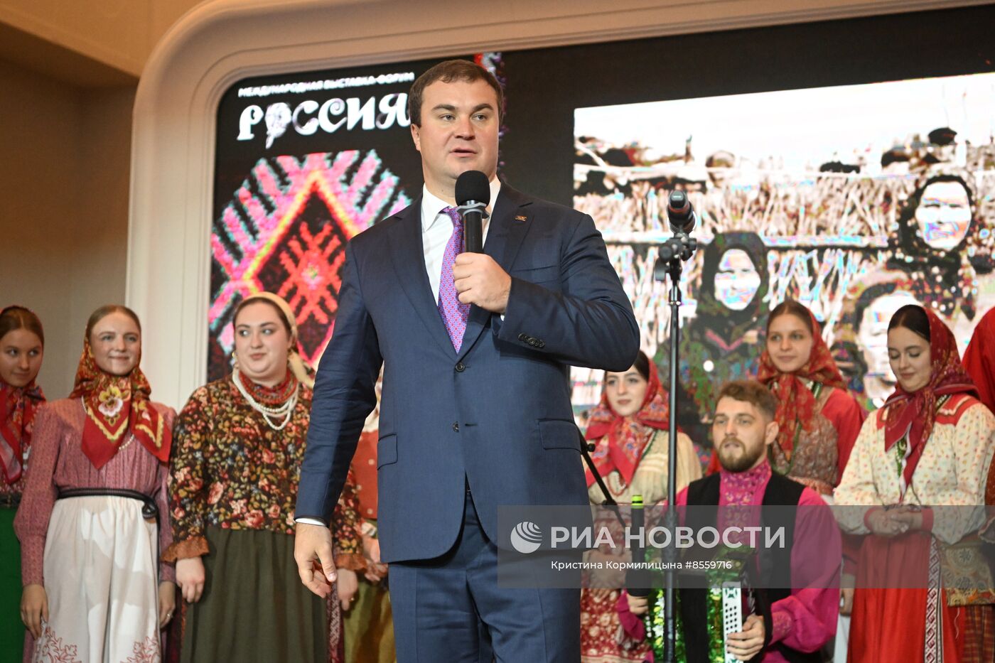 Выставка "Россия". Гастропредставление "Проложившие путь в Сибирь"