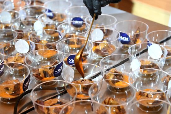 Выставка "Россия". Гастропредставление "Проложившие путь в Сибирь"