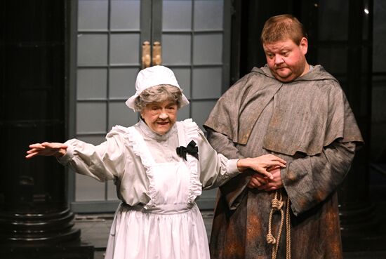 Спектакль "Чудо святого Антония" в театре  "Современник"