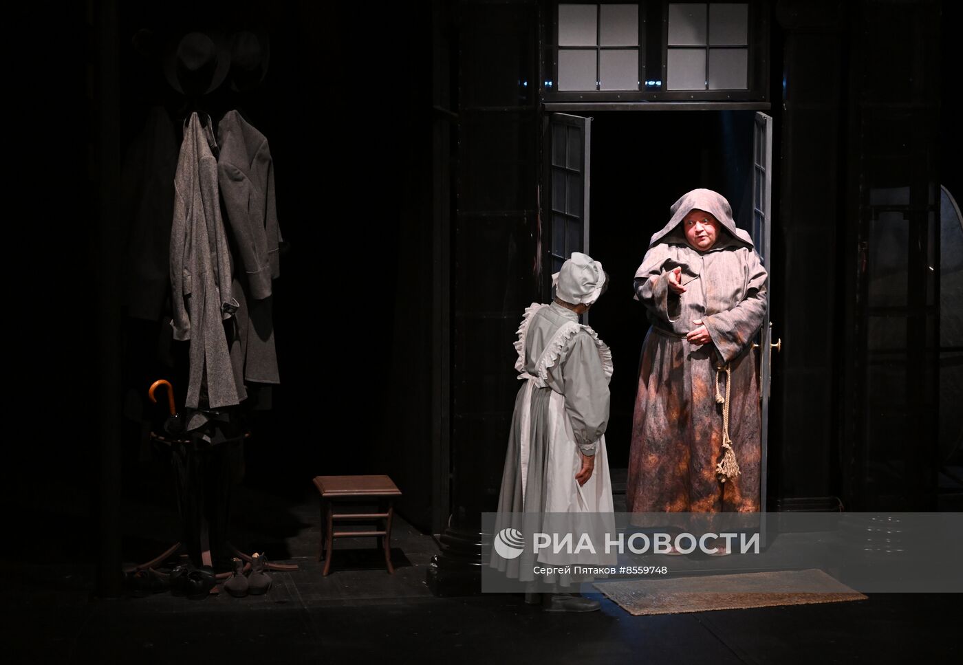 Спектакль "Чудо святого Антония" в театре "Современник"