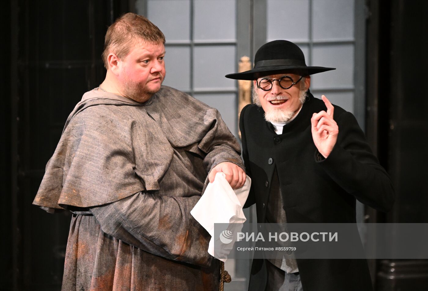 Спектакль "Чудо святого Антония" в театре "Современник"