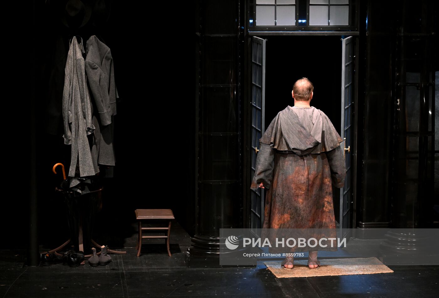 Спектакль "Чудо святого Антония" в театре "Современник"