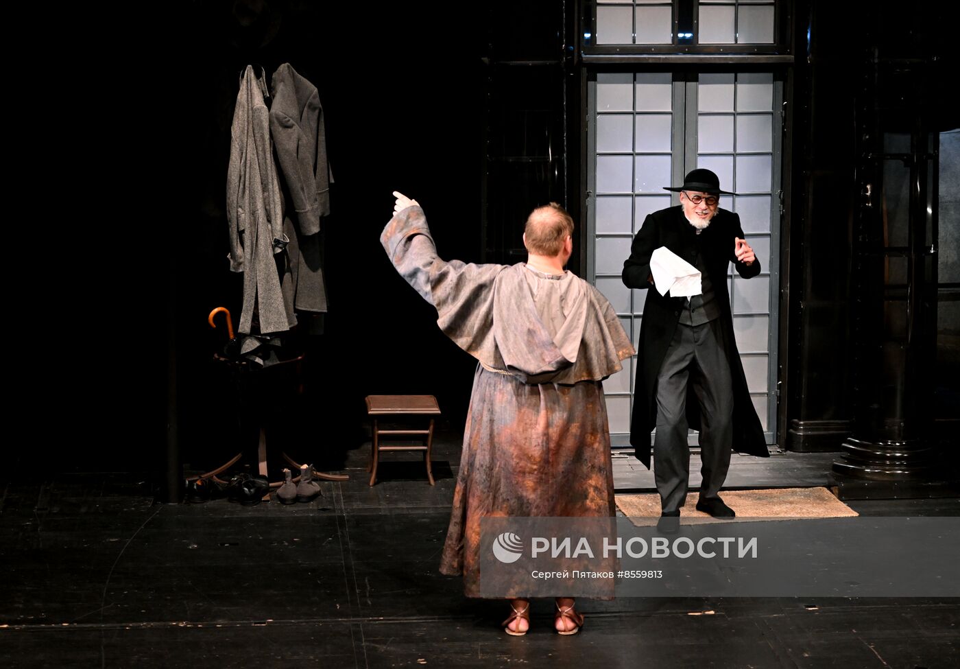 Спектакль "Чудо святого Антония" в театре "Современник"