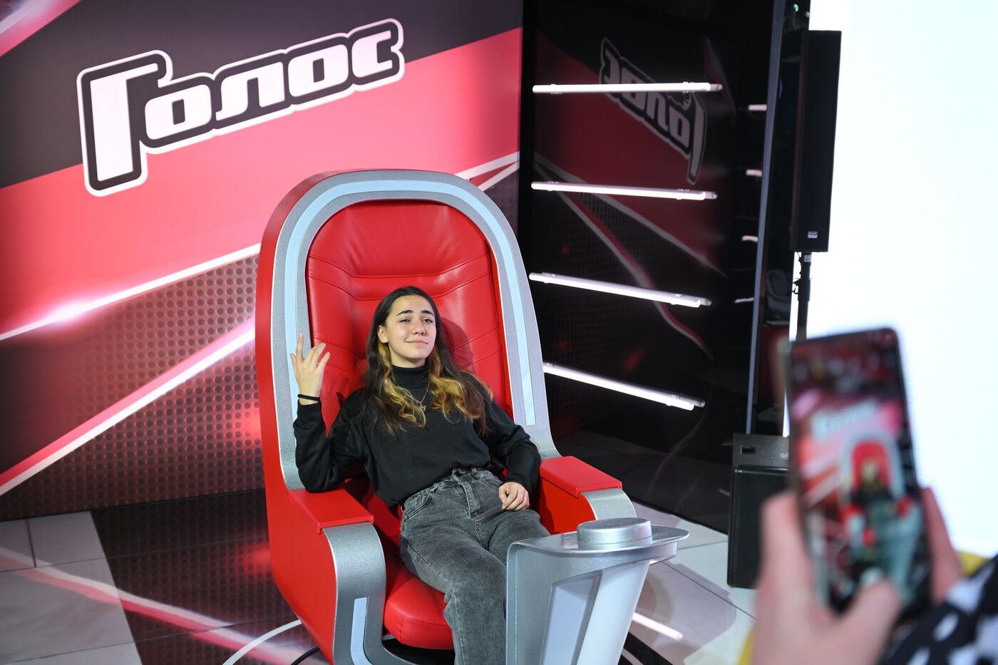 Работа выставки "Россия"