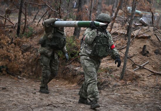 Боевая работа расчетов РСЗО БМ-21 "Град" гвардейского мотострелкового полка ЦВО на Краснолиманском направлении СВО