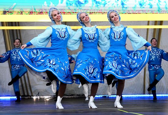 Выставка "Россия". Концерт "Моя Родина - Сибирь"