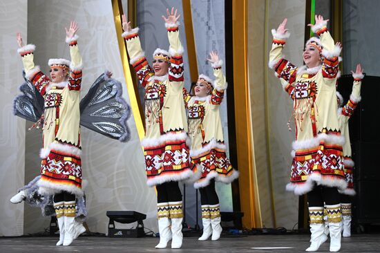 Выставка "Россия". Концерт "Моя Родина - Сибирь"