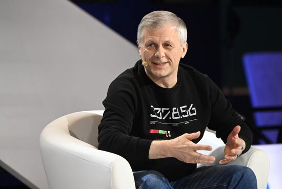 Выставка "Россия". Звездная гостиная. Субботняя встреча с космонавтом