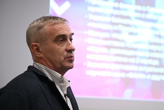 Выставка "Россия". Фестиваль научного и индустриального кино Сибири "Кремний"