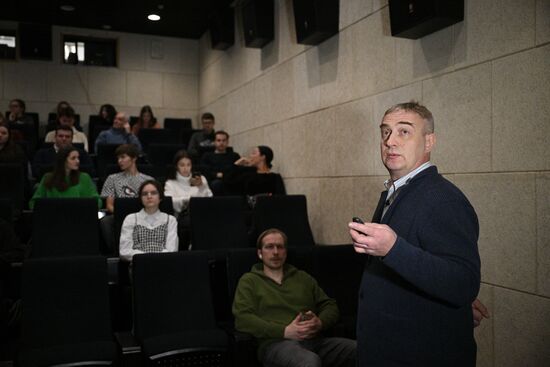 Выставка "Россия". Фестиваль научного и индустриального кино Сибири "Кремний"