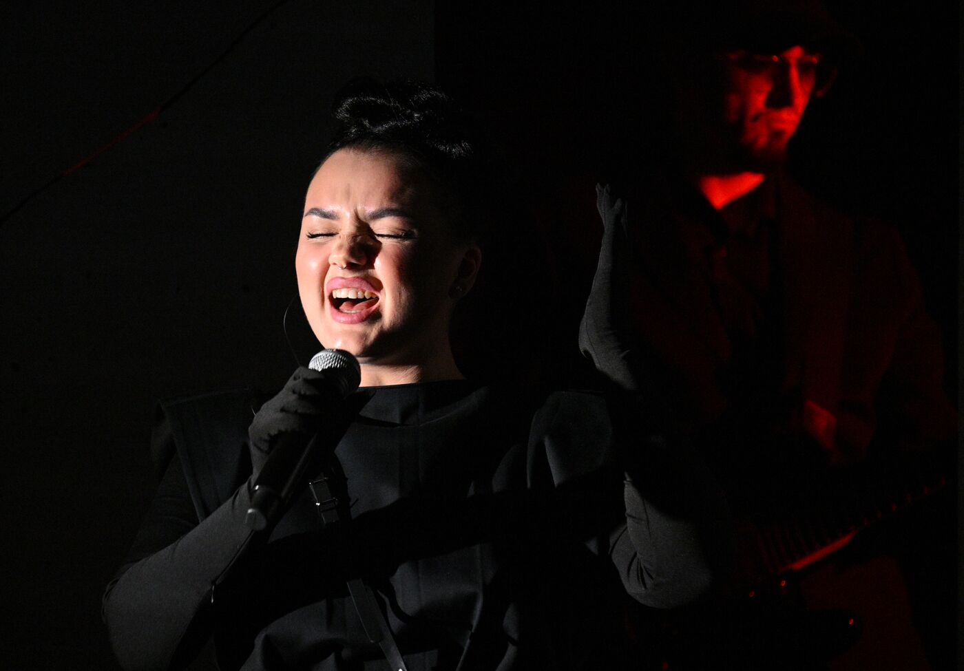 Выставка "Россия". Концерт "Настоящие"