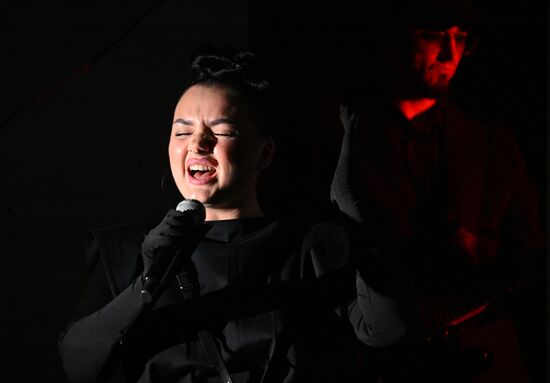 Выставка "Россия". Концерт "Настоящие"