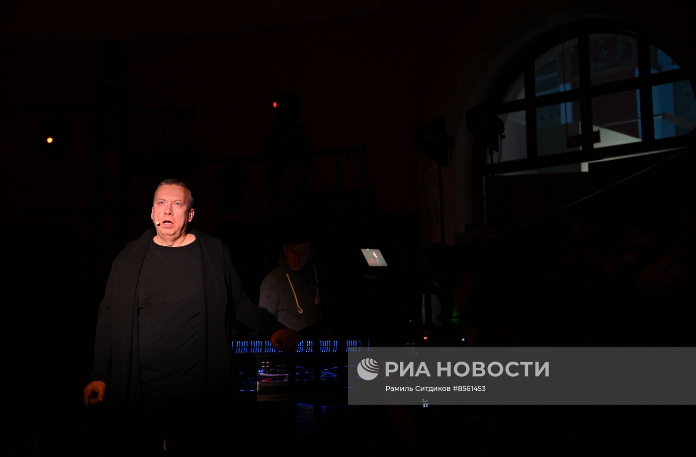 Выставка "Россия". Концерт "Настоящие"