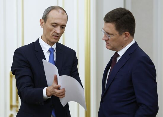 Премьер-министр РФ М. Мишустин провел совещание c вице-премьерами РФ