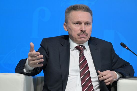 Международная выставка-форум "Россия"
Стратегическая сессия "Историко-культурное наследие как фактор регионального развития: лучшие практики", павильон №75
Андрей Поляков, директор Института истории материальной культуры РАН Место: Россия, Москва. Автор: Евгений Биятов/РИА Новости. Выставка "Россия". Республика Хакасия. День региона