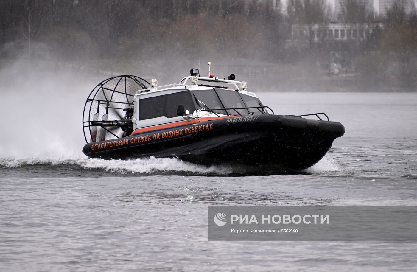 Подготовка спасателей на воде к зимнему сезону | РИА Новости Медиабанк