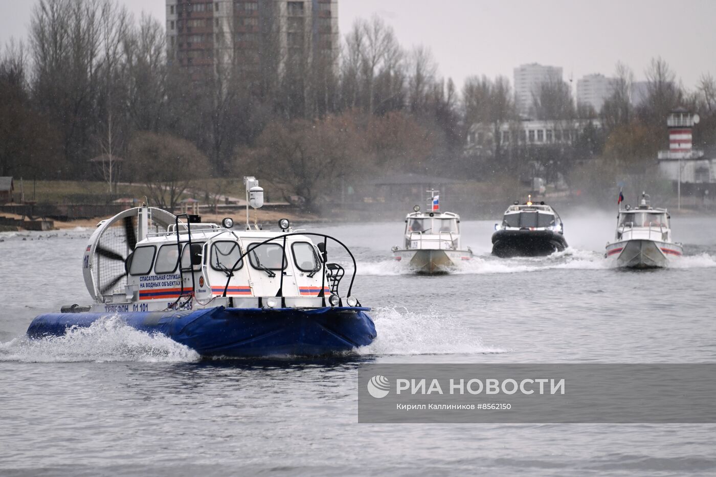 Подготовка спасателей на воде к зимнему сезону