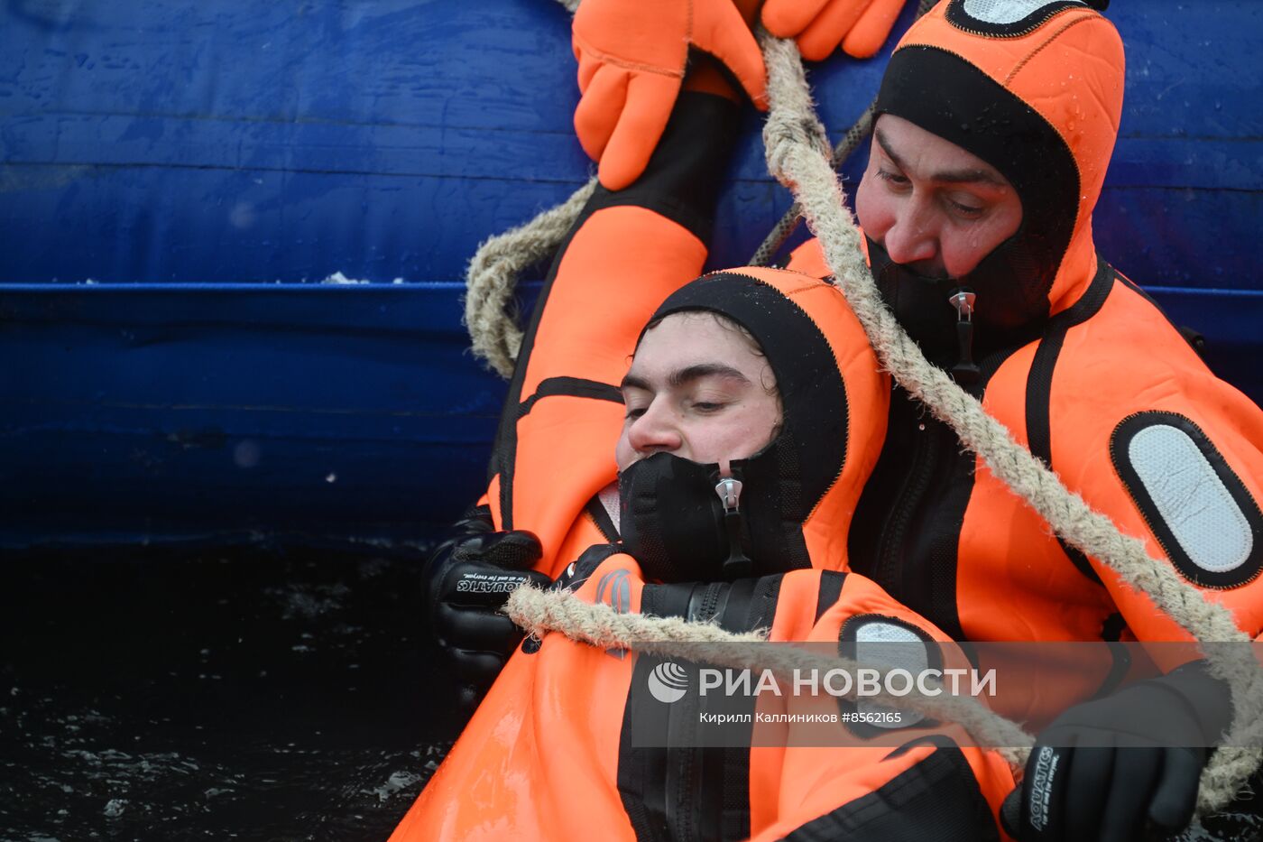 Подготовка спасателей на воде к зимнему сезону