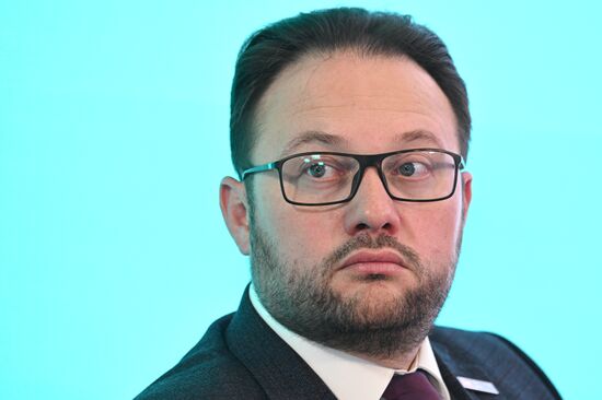 Выставка "Россия". Рынок труда: найти и удержать лучшие кадры