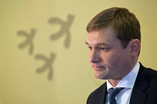 Международная выставка-форум "Россия"
Открытие дня региона – Республика Хакасия, павильон №75
Валентин Коновалов, глава Республики Хакасия Место: Россия, Москва. Автор: Евгений Биятов/РИА Новости. Выставка "Россия". Республика Хакасия. День региона