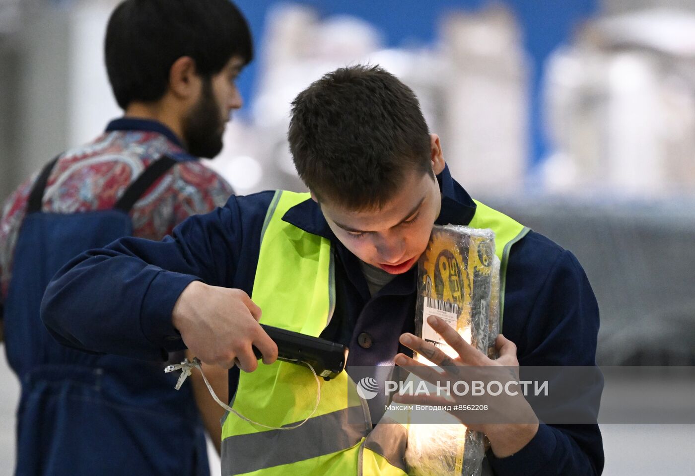 Открытие второй очереди оптово-распределительного центра Оzon в Татарстане