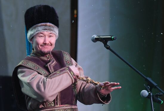 Международная выставка-форум "Россия"
Концерт ансамблей и солистов Республики Алтай "Сокровенный Алтай"
Место: Россия, Москва. Автор: Михаил Воскресенский/РИА Новости. Выставка "Россия". Республика Алтай. День региона