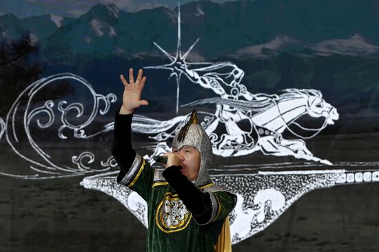 Международная выставка-форум "Россия"
Вечер алтайского танца и горлового пения, павильон №75
Государственный национальный театр танца и песни "Алтам" Место: Россия, Москва. Автор: Максим Блинов/РИА Новости. Выставка "Россия". Республика Алтай. День региона