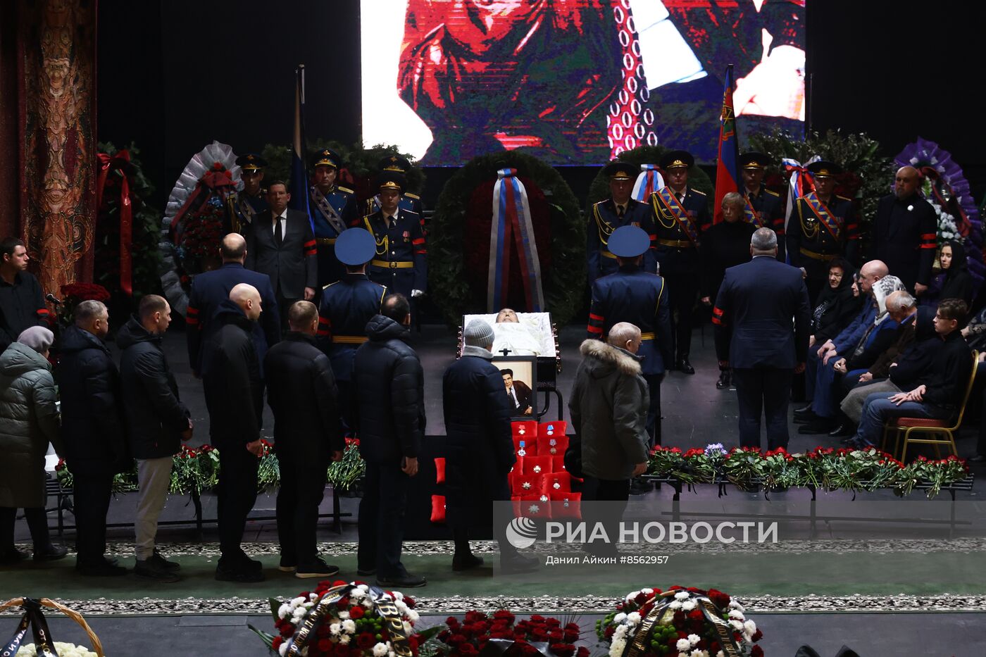 Прощание с А. Тулеевым в Кемерове 