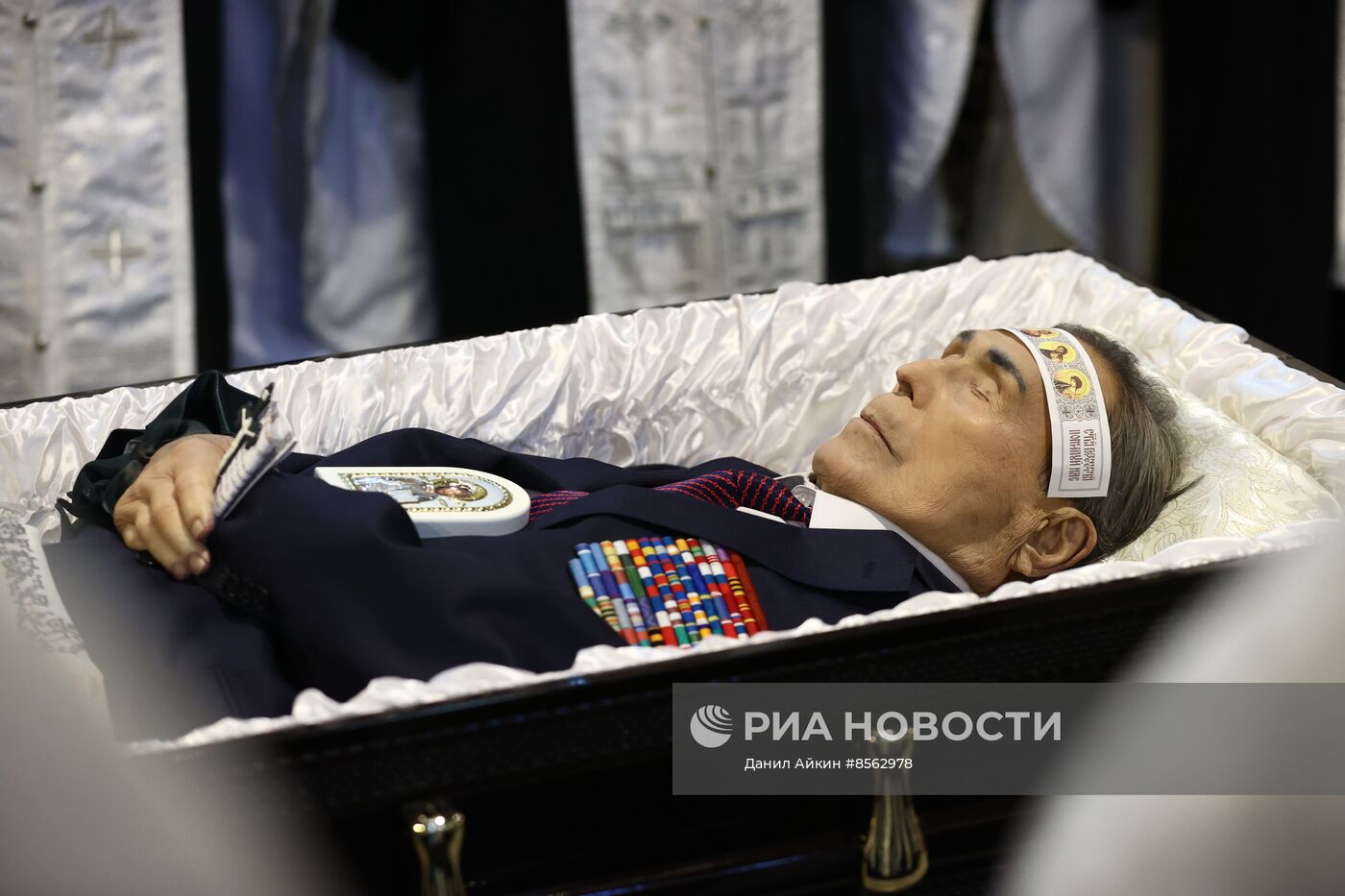 Прощание с А. Тулеевым в Кемерове