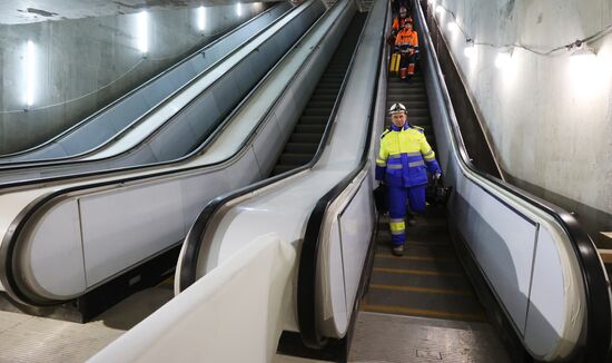 Мэр Москвы С. Собянин осмотрел ход строительства станции метро "Тютчевская"