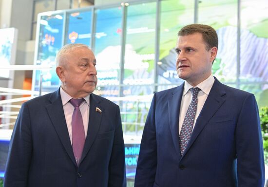 Выставка "Россия". "Второе открытие" экспозиции "Мы - Дальний Восток"