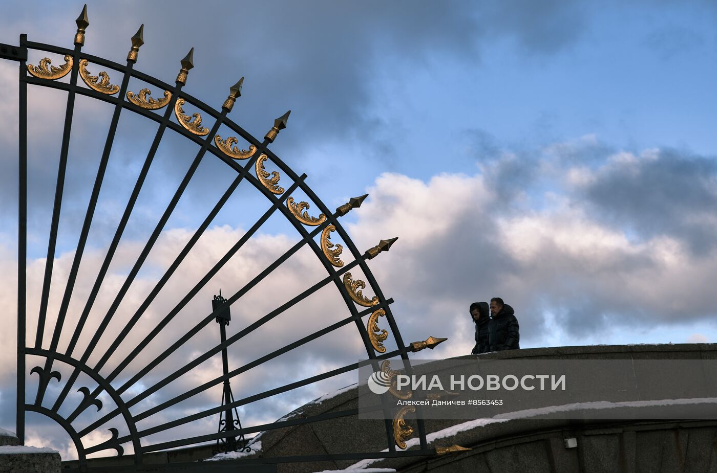 Виды зимнего Петербурга