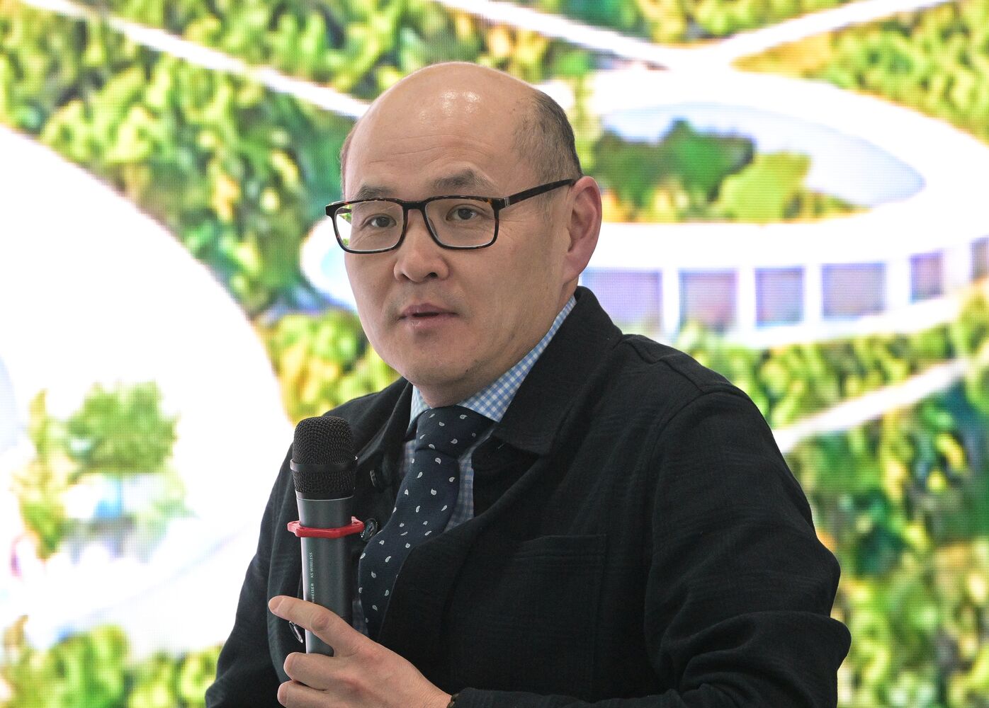 Выставка "Россия". Круглый стол "Бережливое сознание как основа профориентационного воспитания подрастающего поколения"