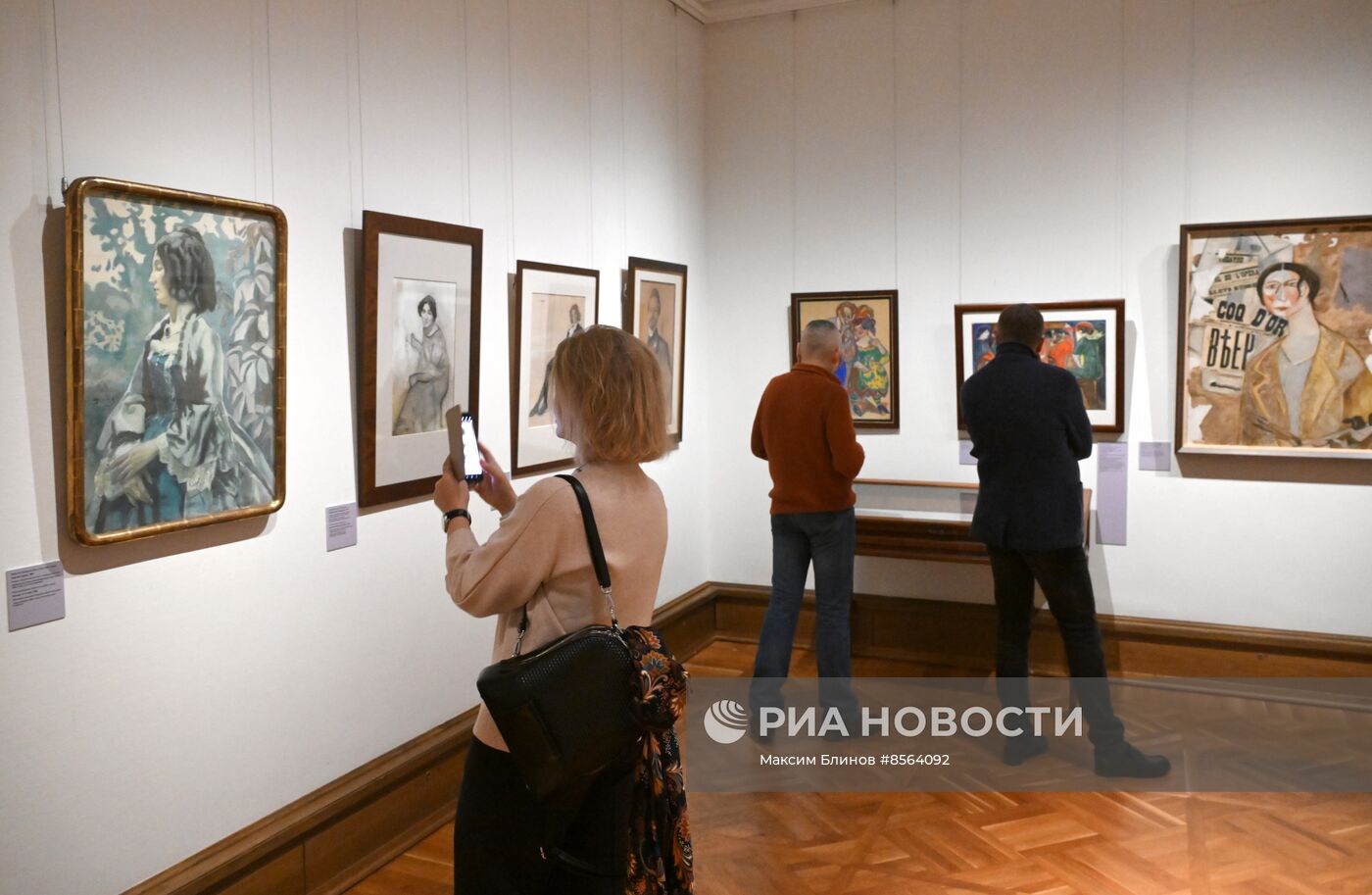 Выставка "Герои и современники Серебряного века"