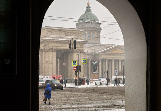 Виды зимнего Петербурга