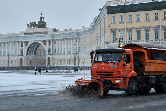 Виды зимнего Петербурга