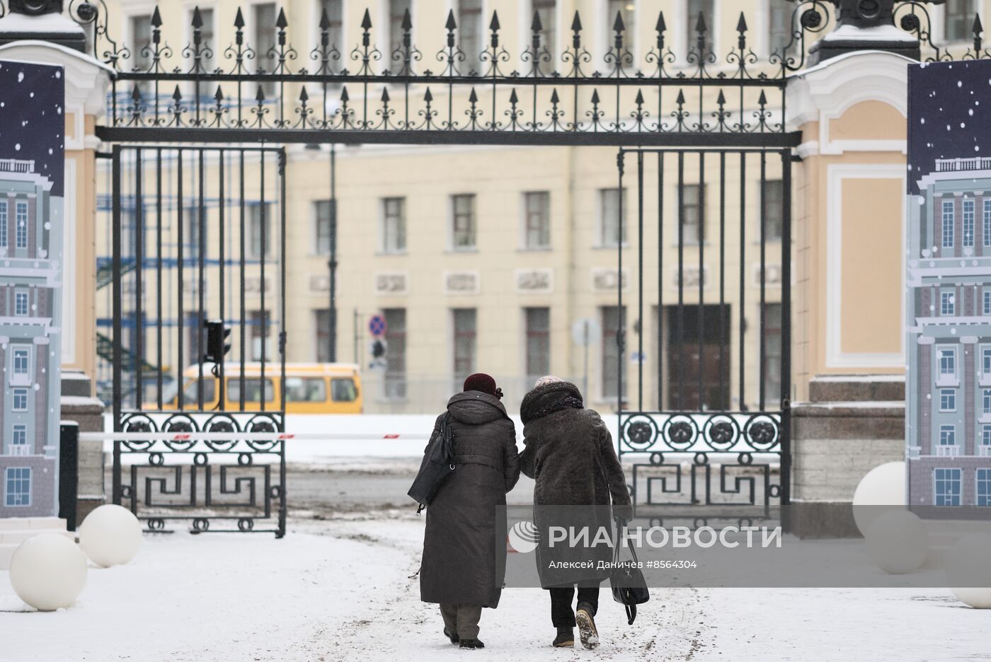 Виды зимнего Петербурга