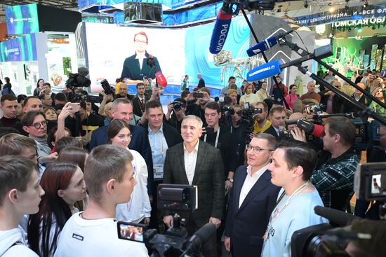 Выставка "Россия". Тюменская область. День региона