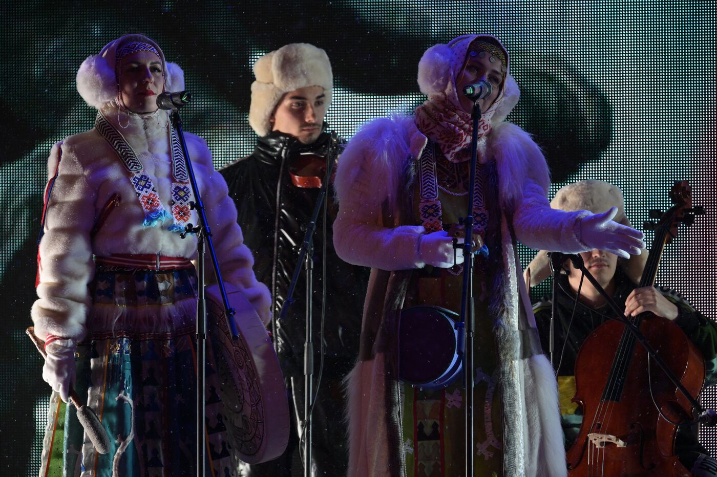 Выставка "Россия". Мультимедийное шоу "Магия Края: путешествие по Югре"