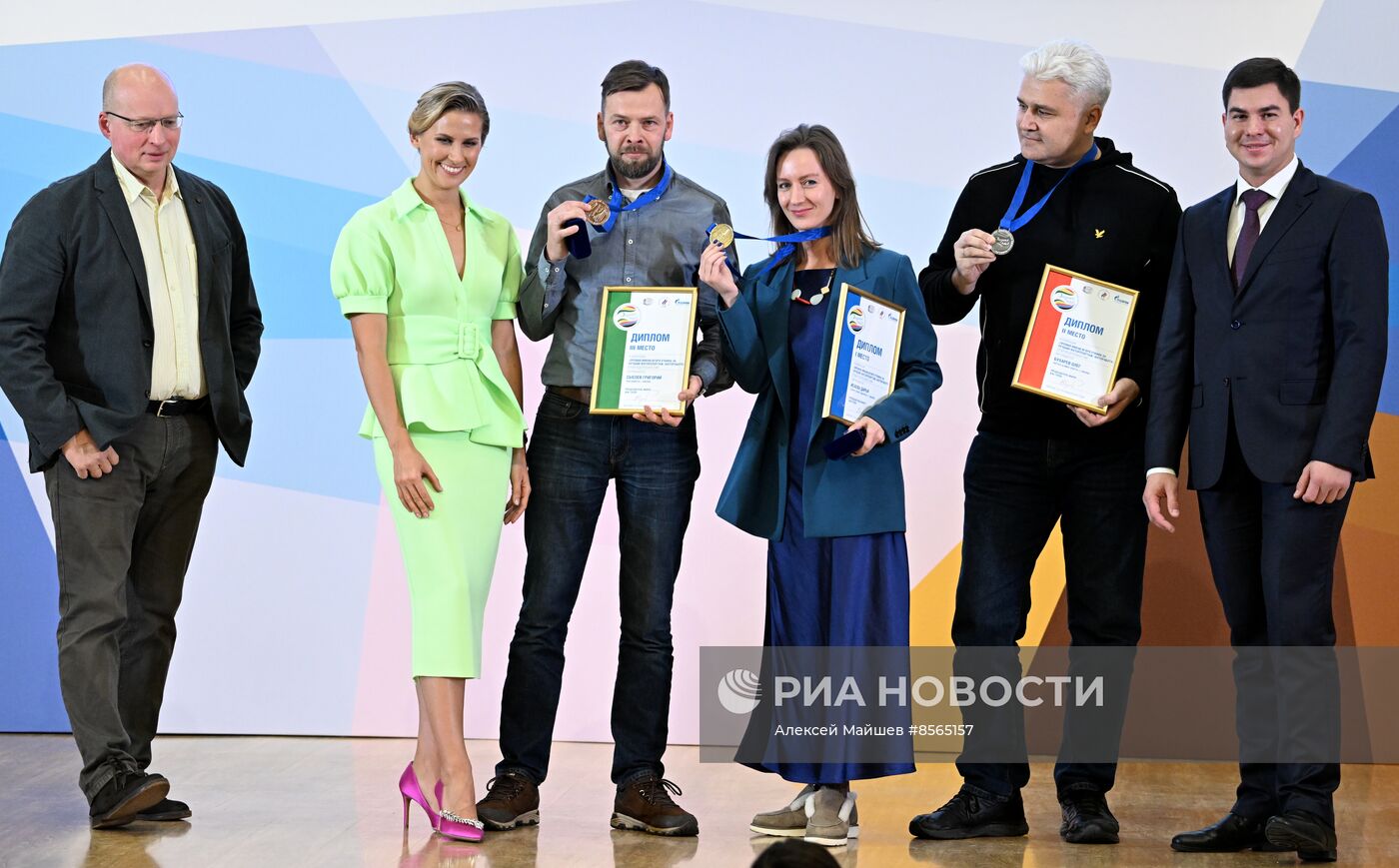 Фотографы медиагруппы "Россия сегодня" завоевали награды конкурса "Энергия побед"