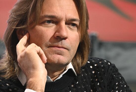 Выставка "Россия". Пресс-бранч шоу-подкаста Д. Маликова