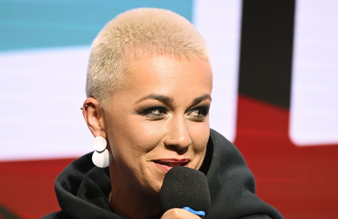 Выставка "Россия". Пресс-бранч шоу-подкаста Д. Маликова