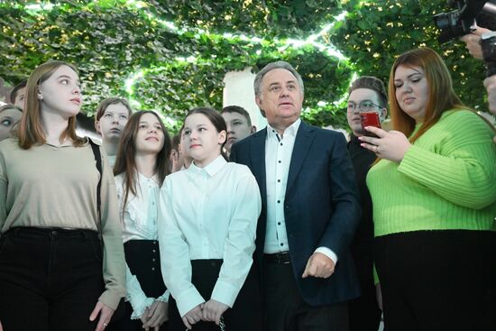 Выставка "Россия".Торжественное открытие экспозиции Минстроя РФ.