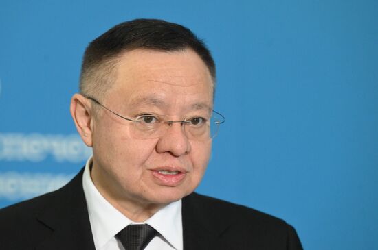 Выставка "Россия".Торжественное открытие экспозиции Минстроя РФ.